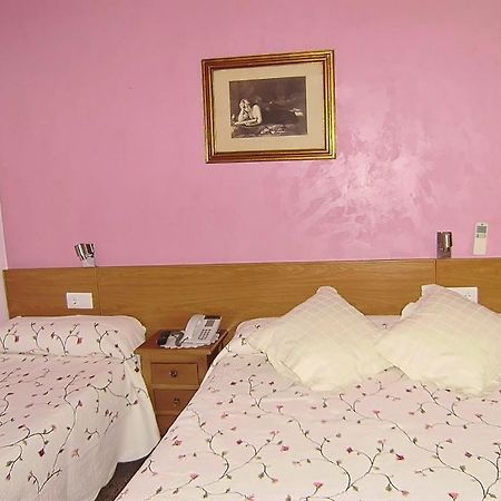 Hostal Miguel Angel Madrid Dış mekan fotoğraf