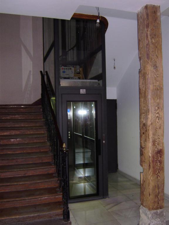 Hostal Miguel Angel Madrid Dış mekan fotoğraf
