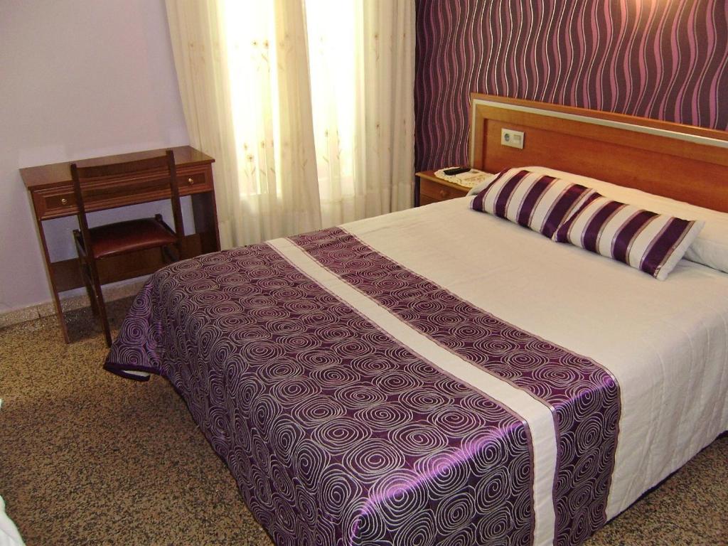 Hostal Miguel Angel Madrid Oda fotoğraf