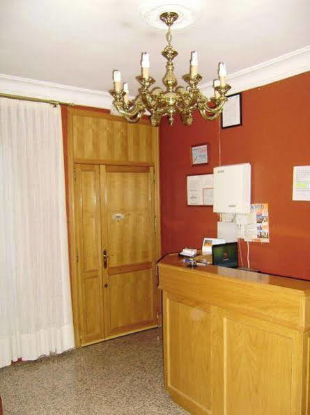 Hostal Miguel Angel Madrid Dış mekan fotoğraf